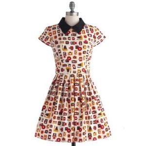 MODCLOTH Fervour Poise And Click Vintage style Novelty Camera Dress size L
